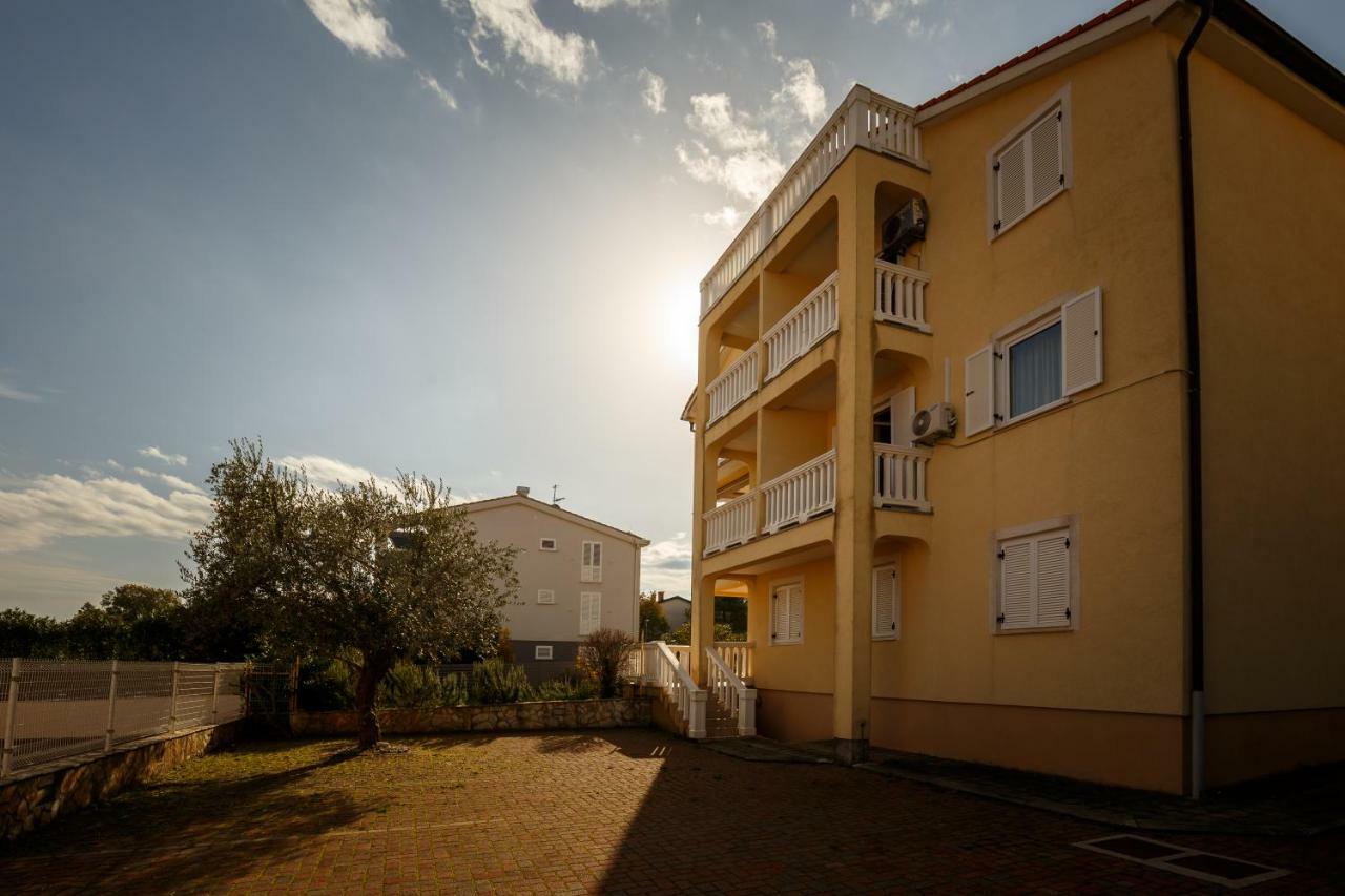 Apartment Josephine 2 Malinska Εξωτερικό φωτογραφία