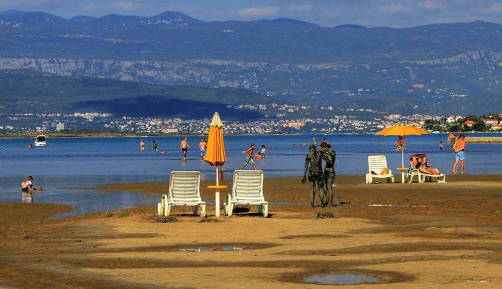 Apartment Josephine 2 Malinska Εξωτερικό φωτογραφία